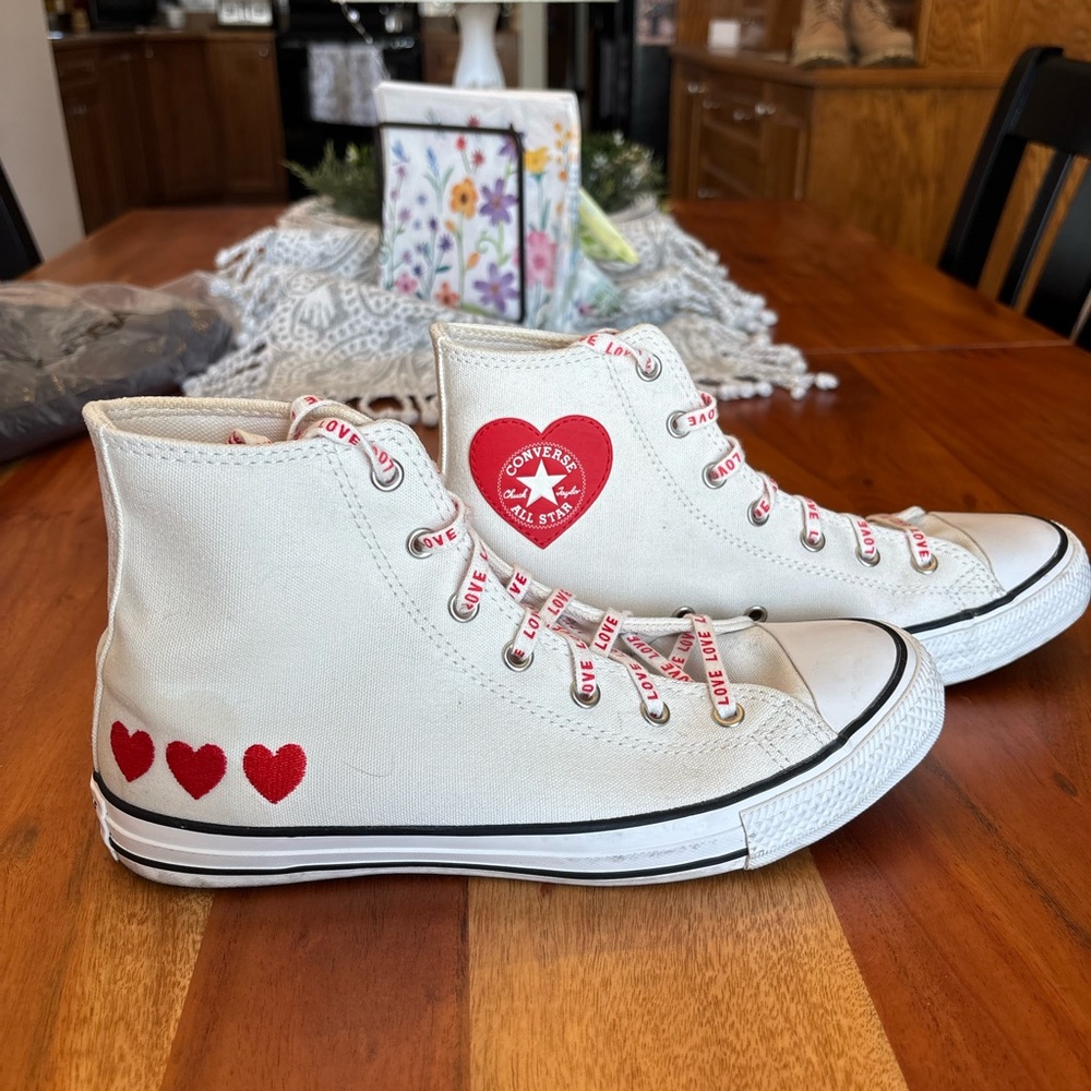 Valentines Chuck Taylor Converse